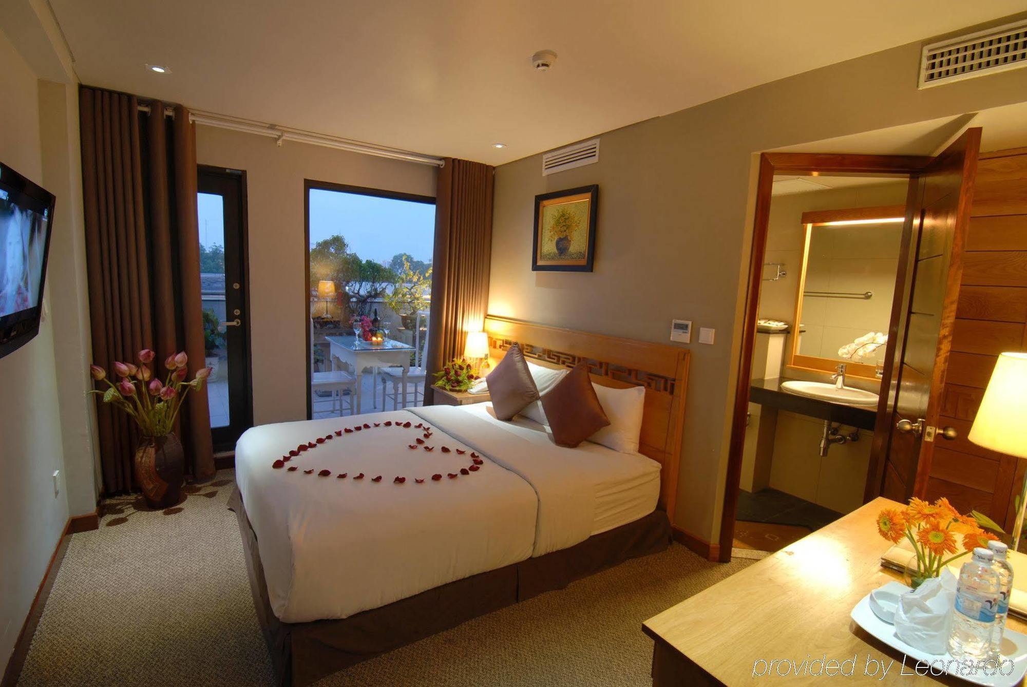 Hanoi Eternity Hotel Экстерьер фото