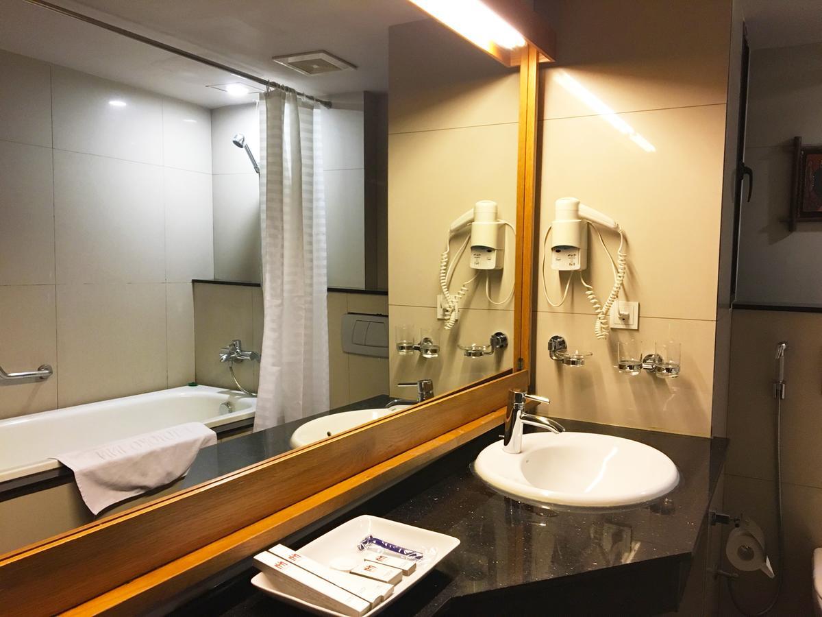 Hanoi Eternity Hotel Экстерьер фото
