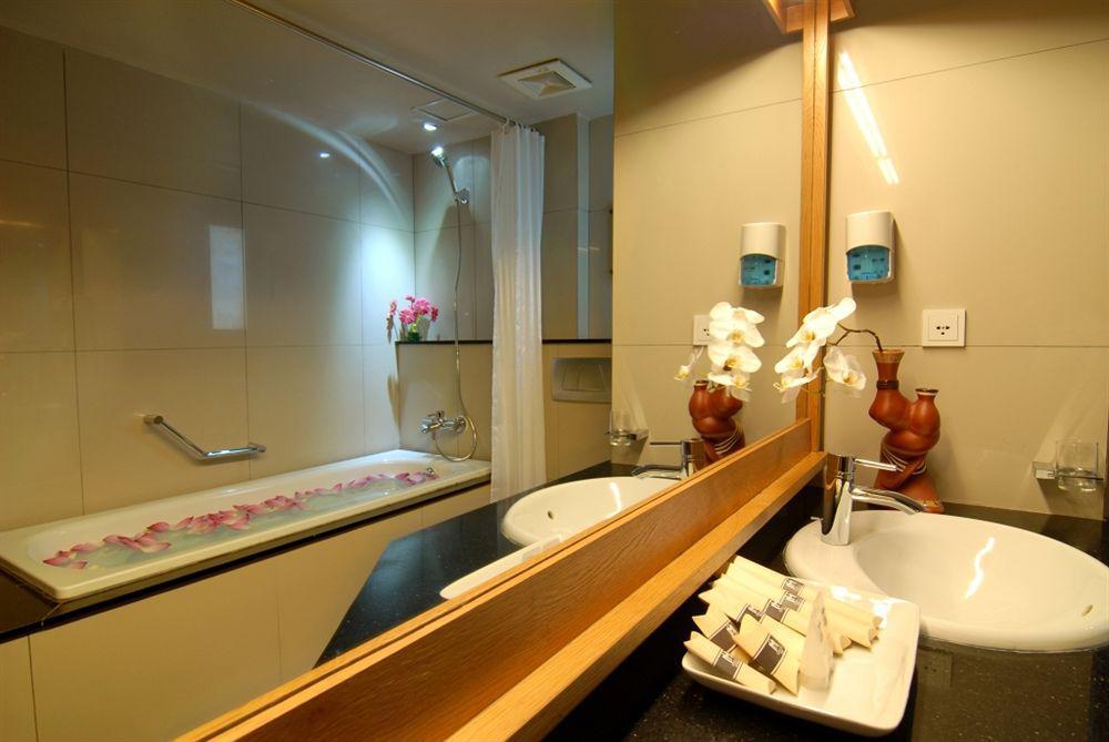 Hanoi Eternity Hotel Экстерьер фото